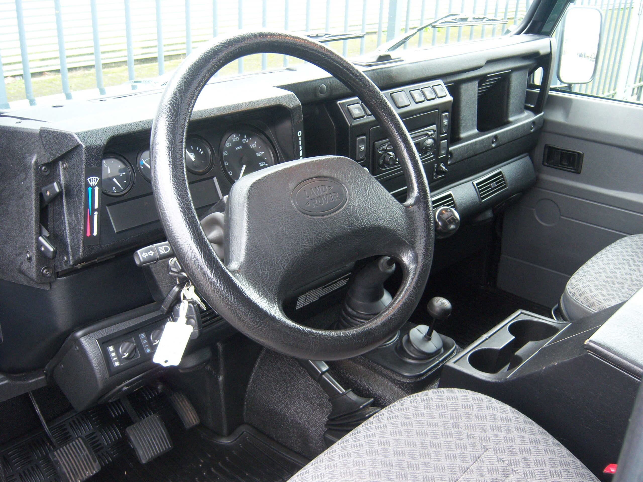 Land Rover Defender 90 Td5 Hard Top 2003