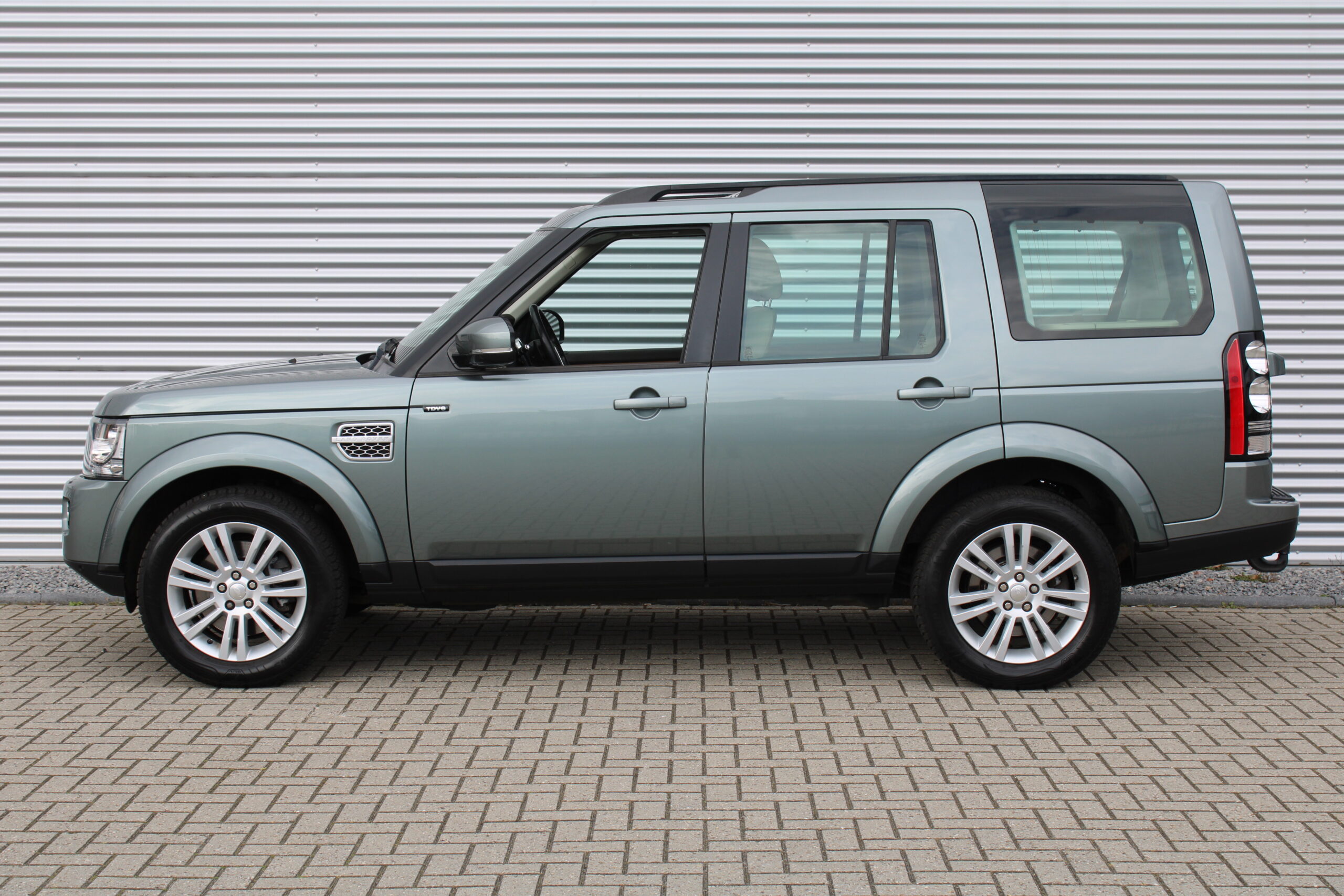 Land Rover Discovery 4 3.0 TDV6 HSE 7-Seater